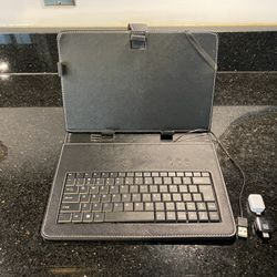 Universal PU Leather Wired USB Keyboard Case w Stand for Tablets  
