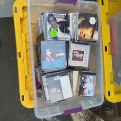 Music CD'S  APPROXIMATELY 100+