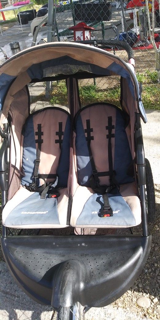 Baby Trend Expedition Jogging Stroller 
