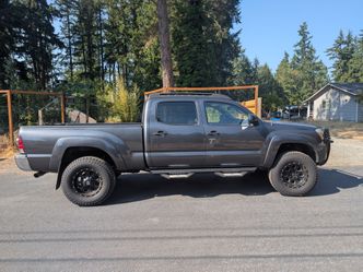 Toyota Tacoma crew cab
