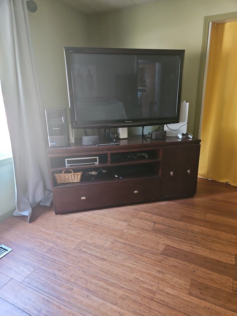 Entertainment Center & 2 Side Shelves