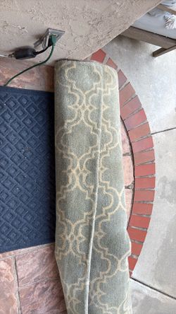 Pottery Barn rug 8 x 10