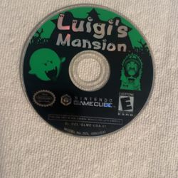 Luigi’s Mansion Nintendo GameCube 