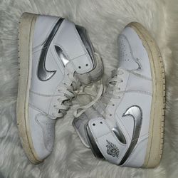 Men's Air Jordan 1 Retro Mid Pure Money (554724-105) shoes size 12