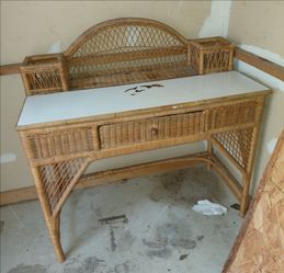 1970s Vintage Wicker Rattan Desk