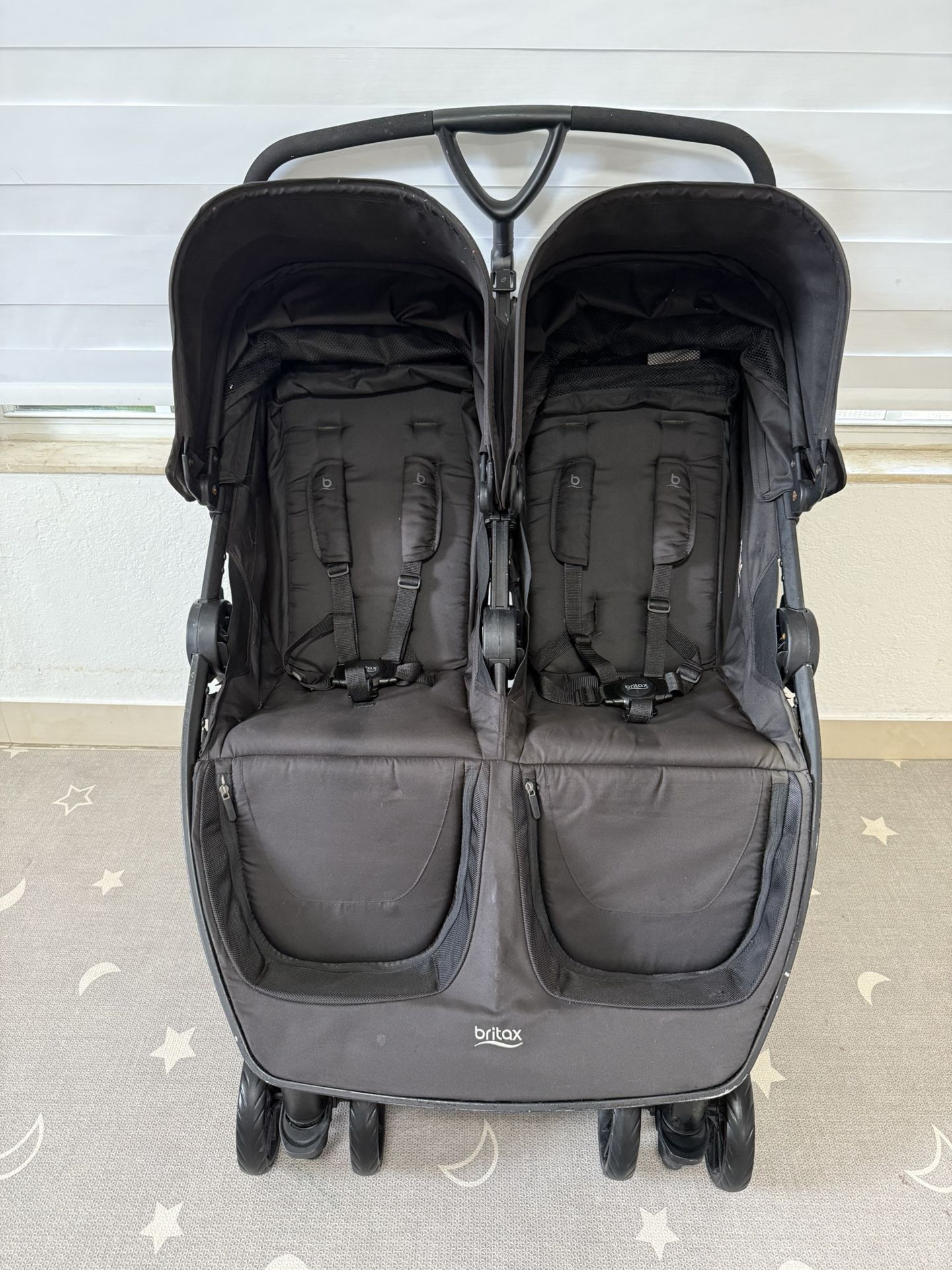 Britax B-Lively Double Stroller 👶👶Cochecito Doble 🧒👧
