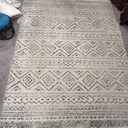 nuLOOM 8x10 Moroccan Blythe Area Rug, Boho Geometric Diamonds, Non-Shedding, Easy to Clean for Living Room Bedroom Dining Room Kitchen, Grey/Off-white