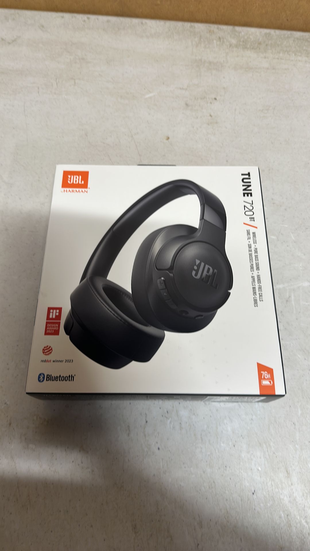 JBL Harmon tune, 720 BT wireless headphones new