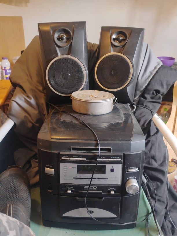 5 Disc CD /Radio