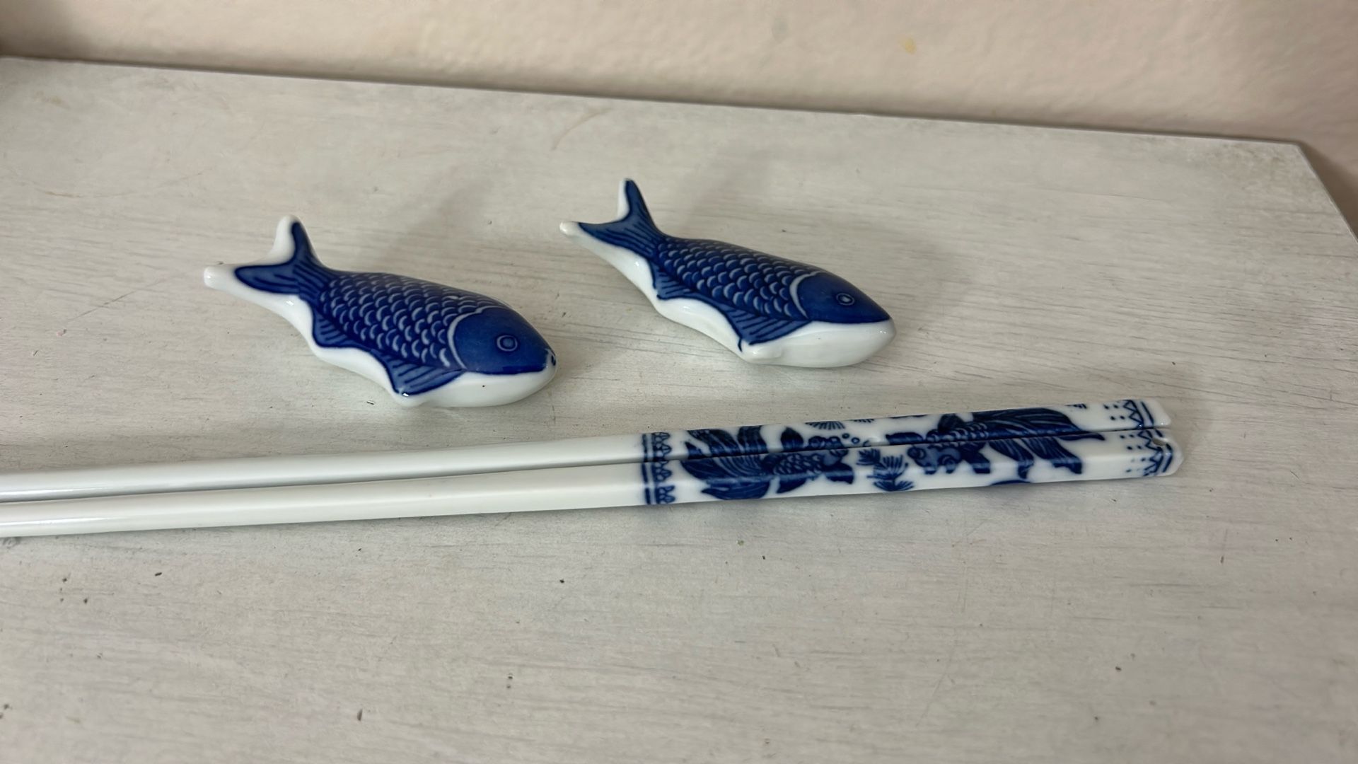 Fish  Ceramic Chopsticks Set