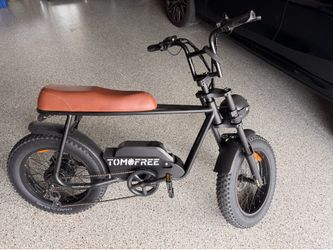 Tomo Free Electric Bike - Very Low Miles!