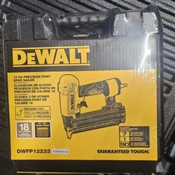 Dewalt 18ga Brad Nailer New Still Wrapped In Case