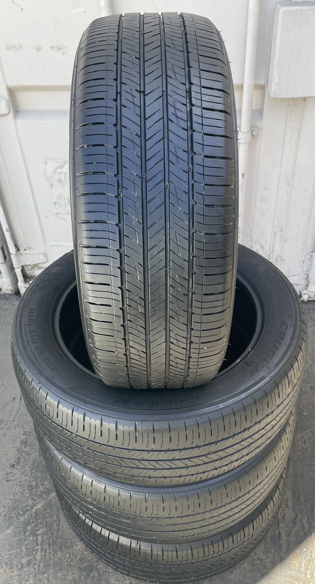 235/55R19 FREE Installation- Set Of 4 Tires