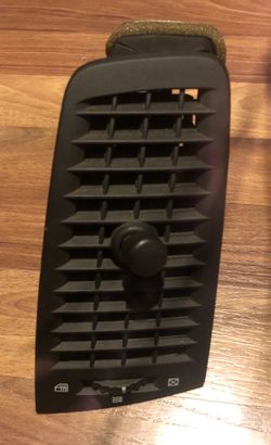 2003-2007 Cadillac CTS Dash AC/Heat Driver Left Air Vent Black.