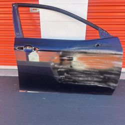 2018-2022 Toyota Camry Front Door Right Passenger Oem