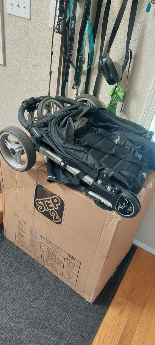 FREE STROLLER!