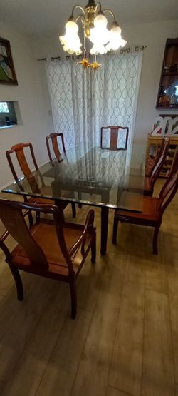 Solid Redwood Dinning Set With Thick Glass Top All In Excellent Condition