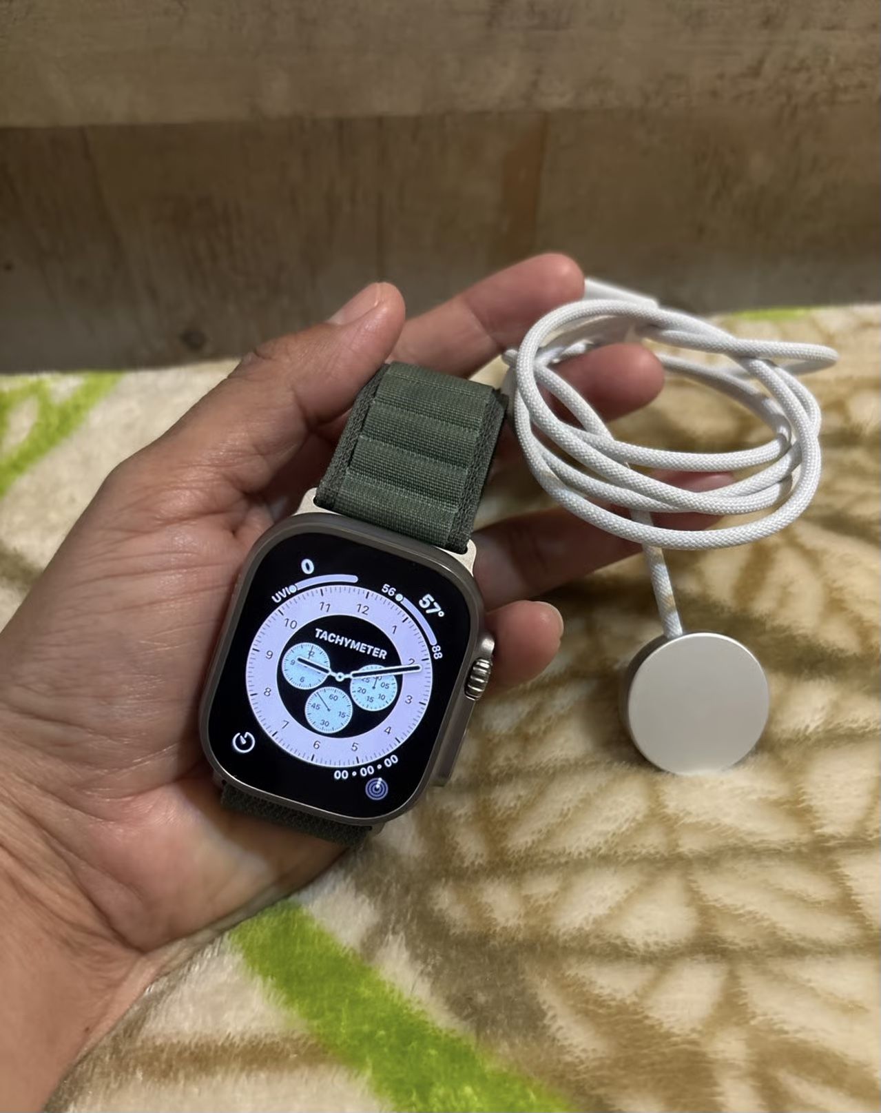 Apple Watch Ultra 2 49MM Titanium Cellular + GPS