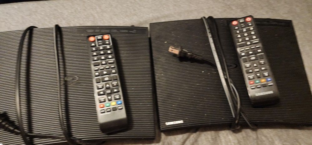 Samsung Blu-ray Player Pair