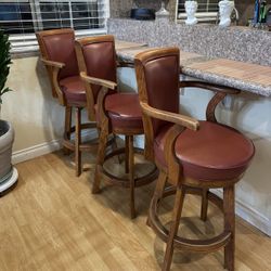 Set of 4 Solid Wood Swivel Bar Stools – Upholstered Seats, High-Quality & Sturdy