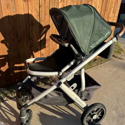 Uppa Baby Vista Stroller With Bassinet With All Included Accessories 