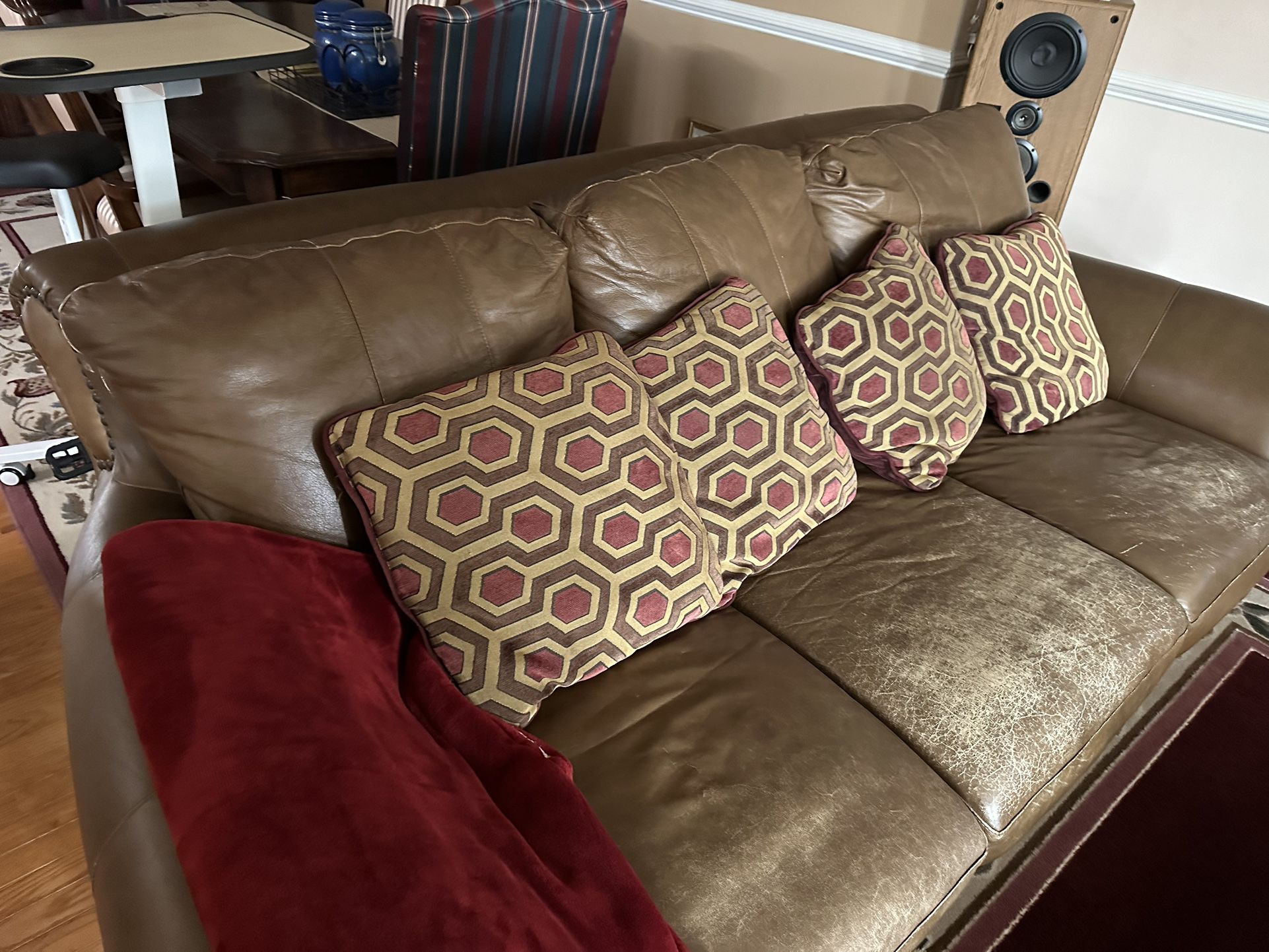 BROWN LEATHER SOFA/SECTIONAL SET 