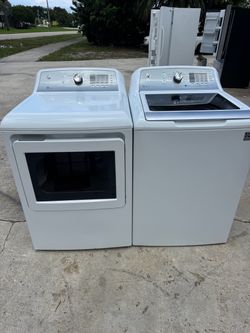 Washer and dryer good condition everything works fine