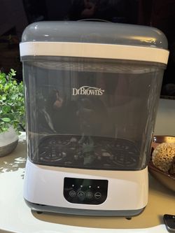 Baby bottle sterilizer
