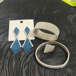 Elegant Silver and Blue Jewelry Set used on bikini competitions