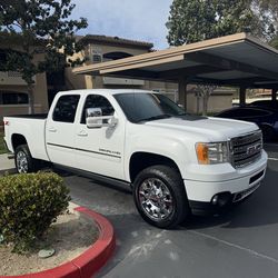 2013 GMC 2500 HD Duramax diesel Denali Z71