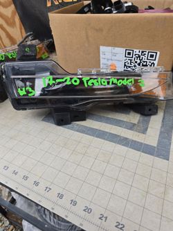 17-20 tesla model 3 tail Lights