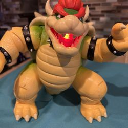 Nintendo The Super Mario Bros. Movie Bowser Figure with Fire Breathing Effect