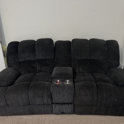 Reclinable Loveseat