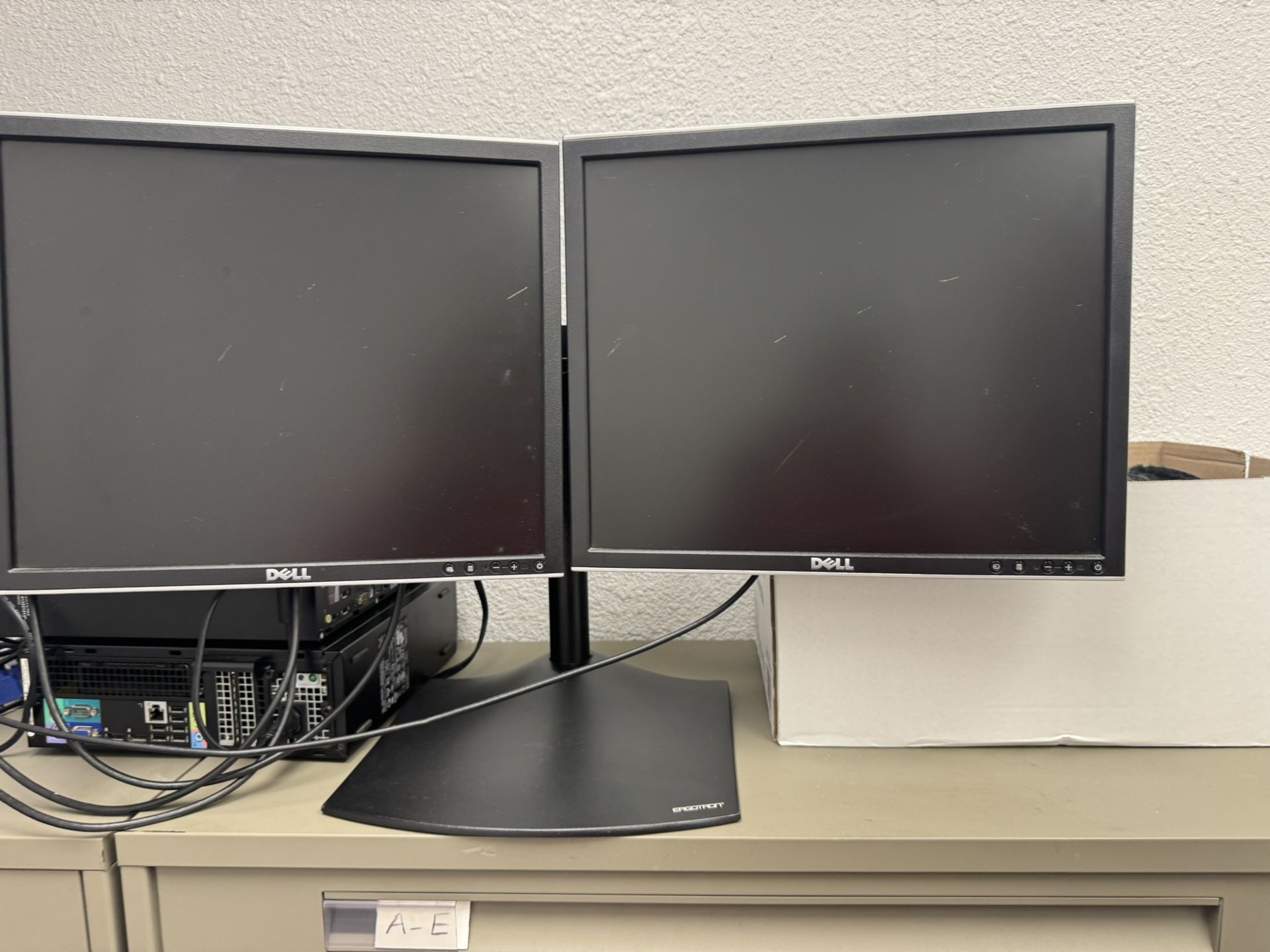 Dual Monitor Good Condition