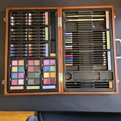 Art Supplies With Carry Case
