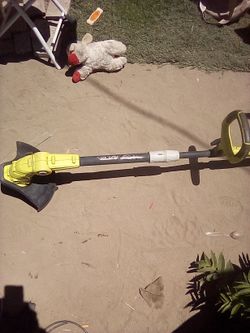 Ryobi 18V ONE+ 12-inch cordless string trimmer and edger./ Weed eater