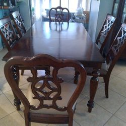 Dining room set