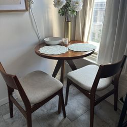 West Elm Dining Table And Chairs