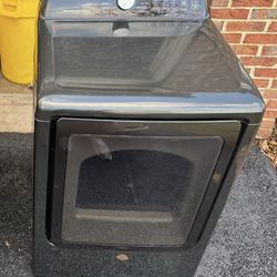 Samsung 7.4 Cu. Ft. Electric Dryer in Black