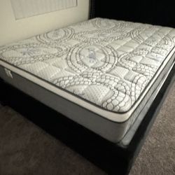 Queen Size Mattress Pillow Top New 12"