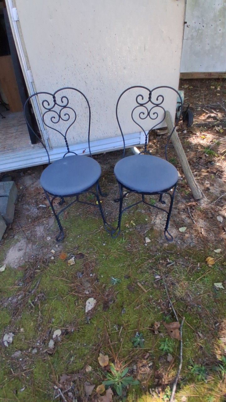 Iron Patio Chairs 