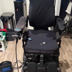 Per Mobil Electric Wheelchair