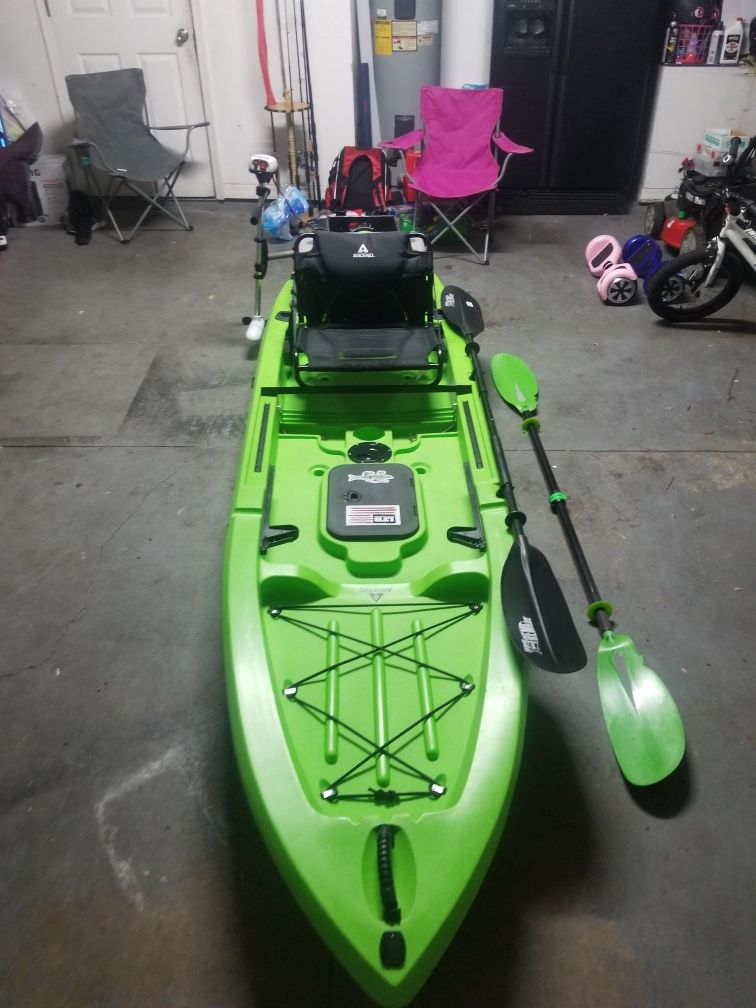 Ascend fs12t kayak w/ Trolling Motor for Sale in Orlando, FL OfferUp