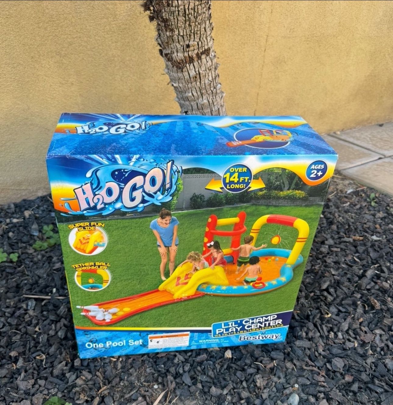 Brand New H2OGO Lil Champ Play Pool Center With Detachable Slide Kids Outdoor Summer Fun Designed to get kids moving, grooving and out of the house,