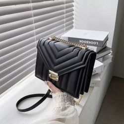 New! ❤️ Stunning Crossbody Bag For Women! ♥️