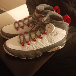 Jordan Retro 9