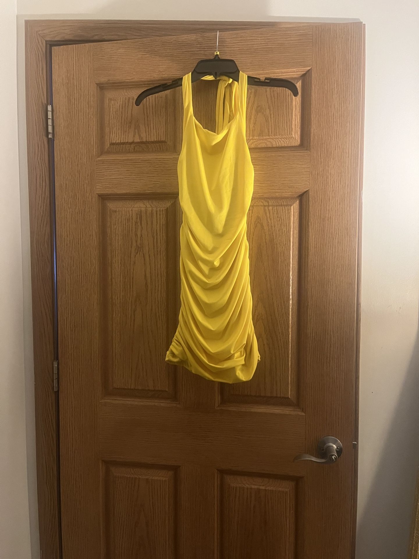 Selling This Cute Yellow Summer Dress!