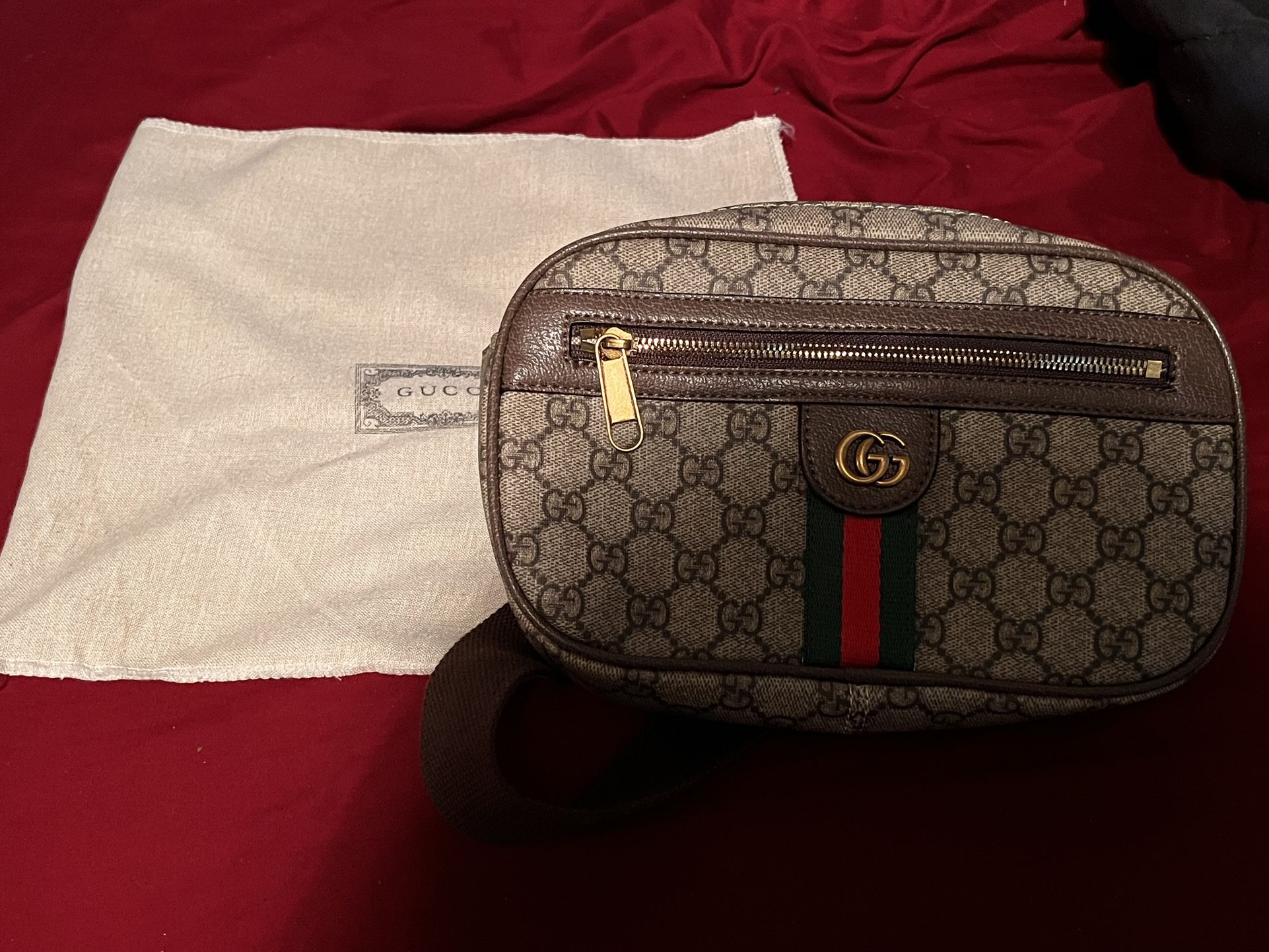 GUCCI fanny/cross body bag 