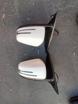 ,2010-2013 Mercedes E350 side View Mirrors electric powered OEM.