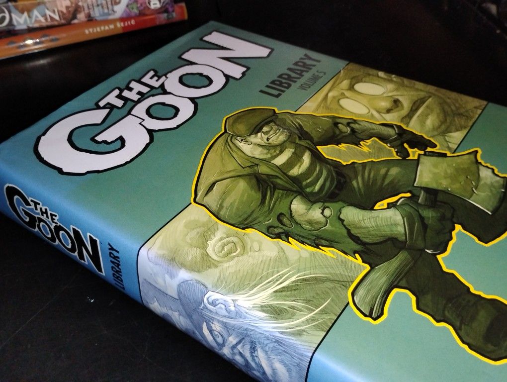Giant The Goon Omnibus Graphic Novel